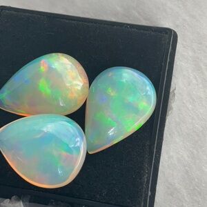 Opals high quality  set of three 3️⃣